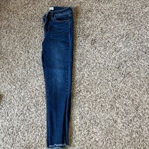 Vervet skinny dark wash jeans. 25